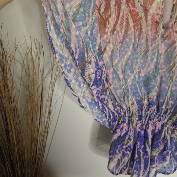 Xhilaration Large Flowy Multi Color Blouse - Picture 6 of 6